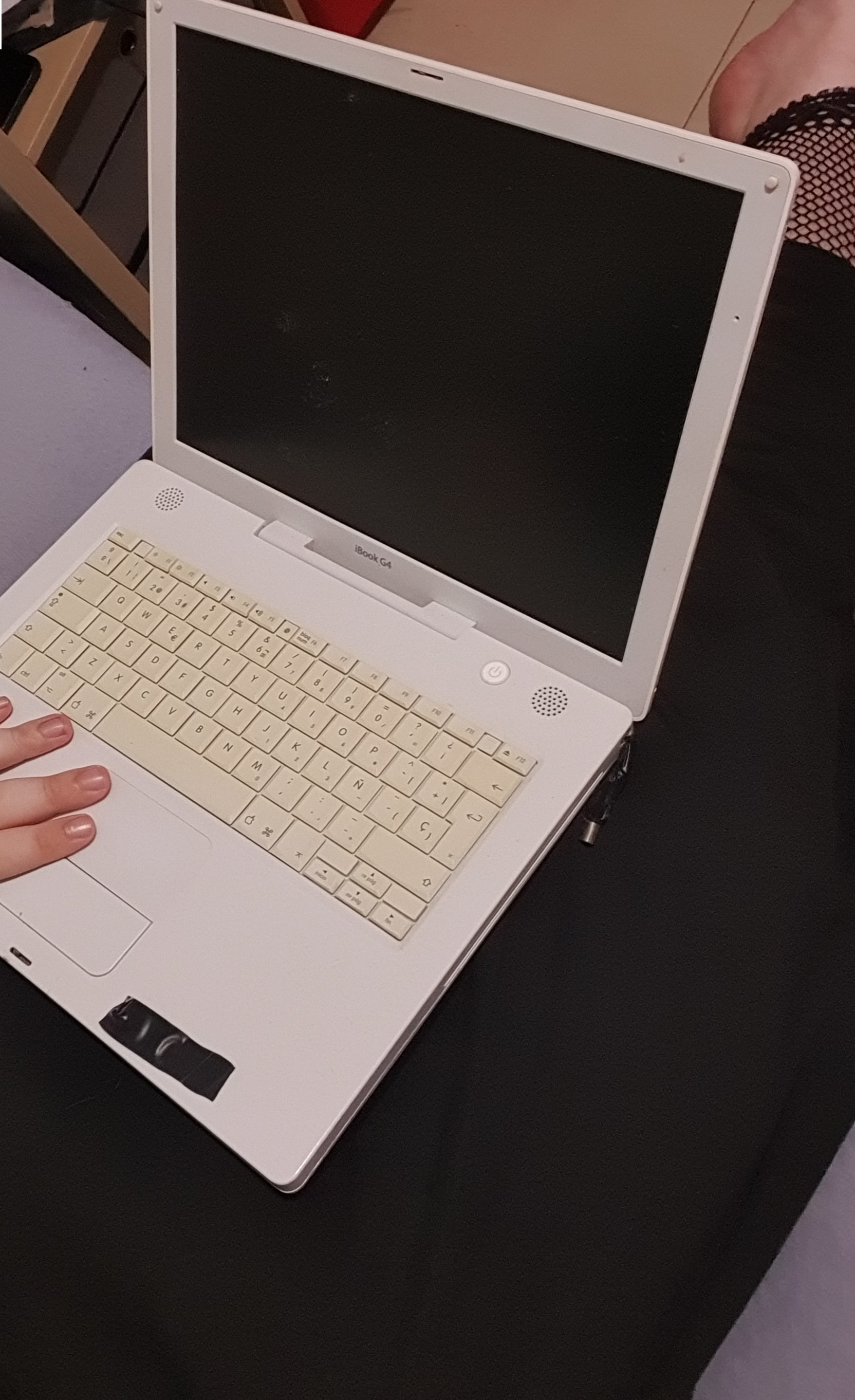 Juan Pedro con iBook G4